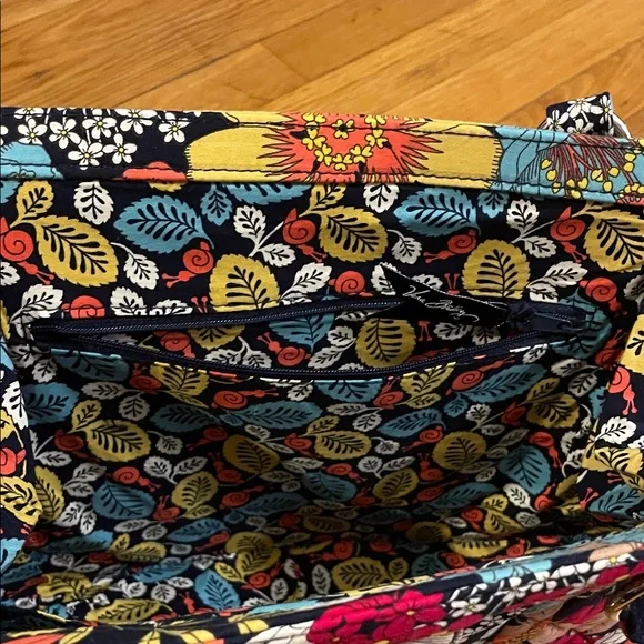 NWT Vera Bradley Floral Quilted Women's Frame Bag - Picture 8 of 11